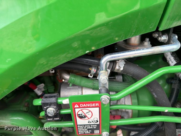 image for item YA3167 2022 John Deere 4066R MFWD tractor