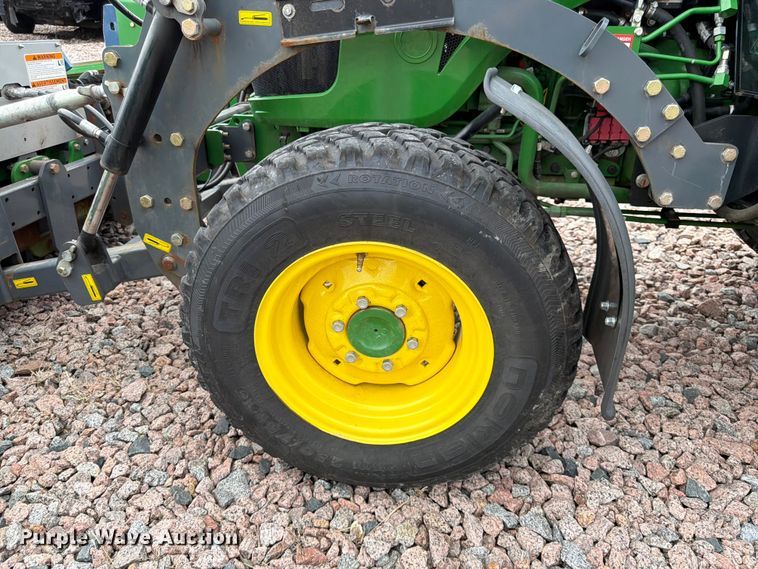 image for item YA3167 2022 John Deere 4066R MFWD tractor