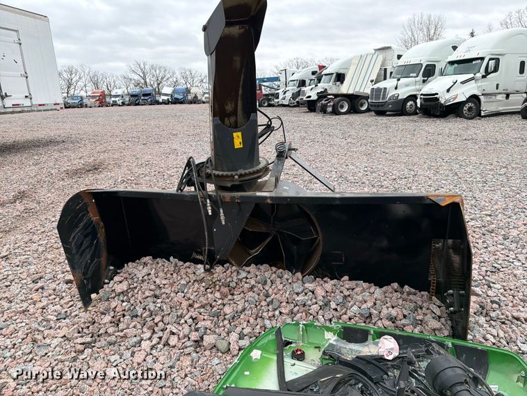 image for item YA3167 2022 John Deere 4066R MFWD tractor
