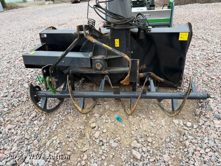 image for item YA3167 2022 John Deere 4066R MFWD tractor