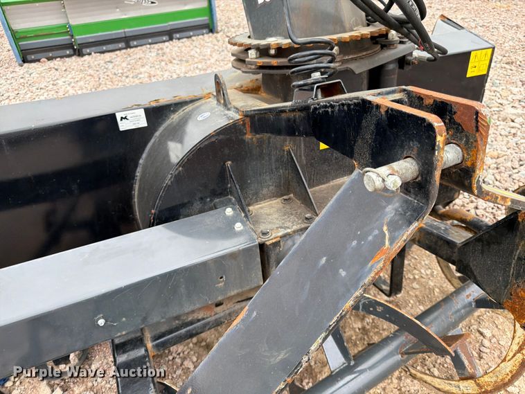 image for item YA3167 2022 John Deere 4066R MFWD tractor