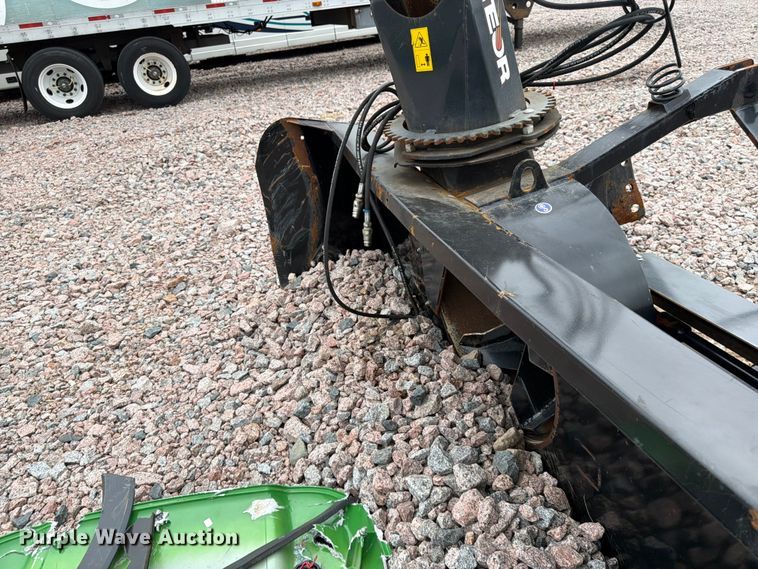 image for item YA3167 2022 John Deere 4066R MFWD tractor