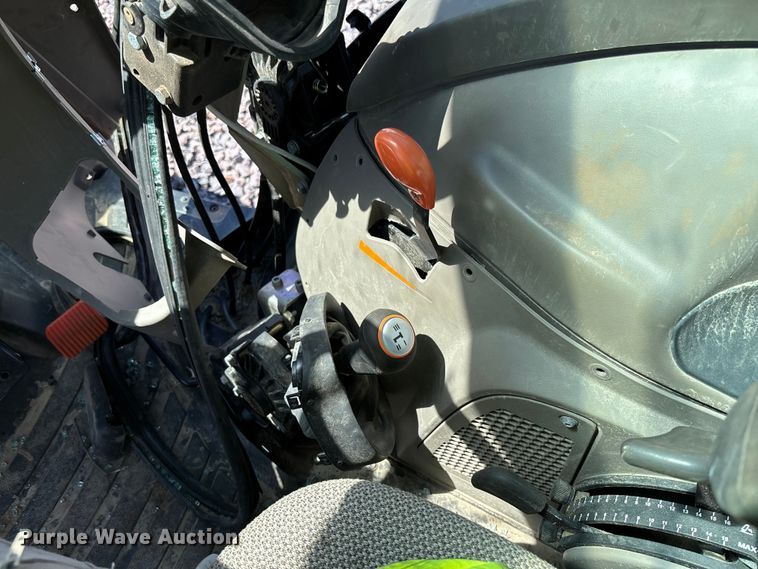 image for item YA3217 2013 Case IH Farmall 95C MFWD tractor