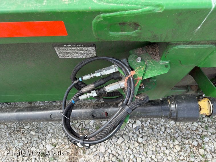 image for item YA3223 2020 John Deere 712C corn head