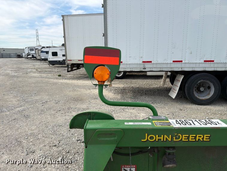image for item YA3223 2020 John Deere 712C corn head