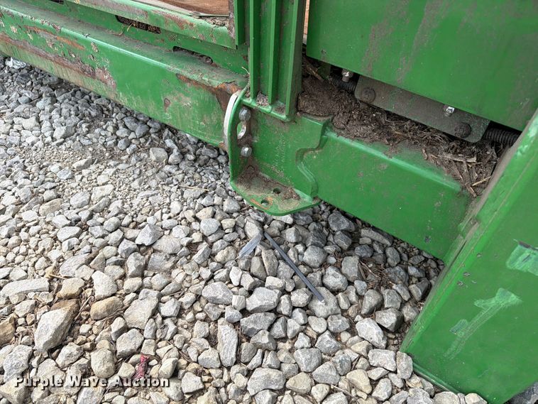 image for item YA3223 2020 John Deere 712C corn head