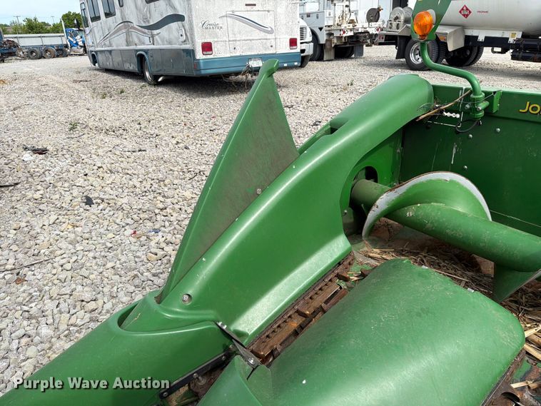 image for item YA3223 2020 John Deere 712C corn head