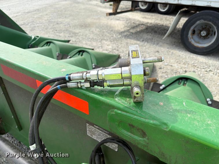 image for item YA3223 2020 John Deere 712C corn head