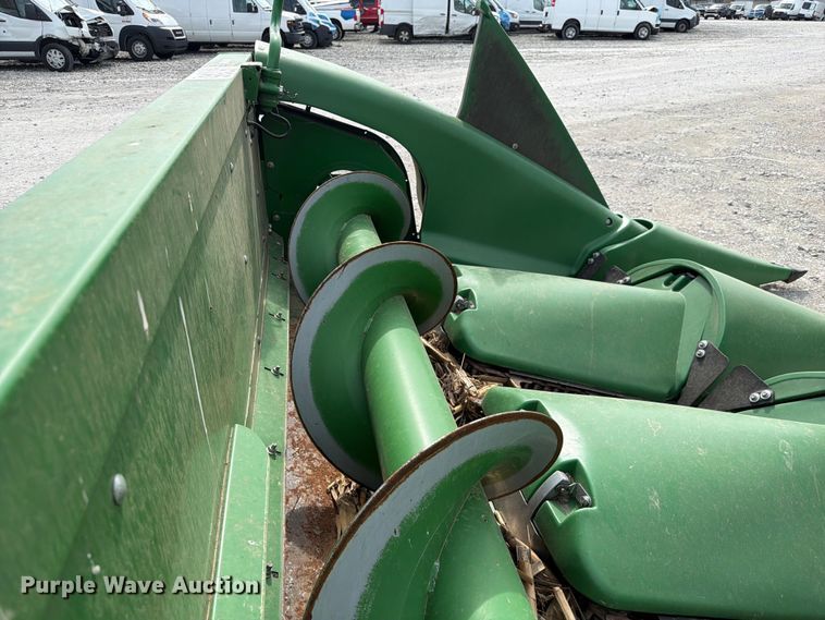 image for item YA3223 2020 John Deere 712C corn head