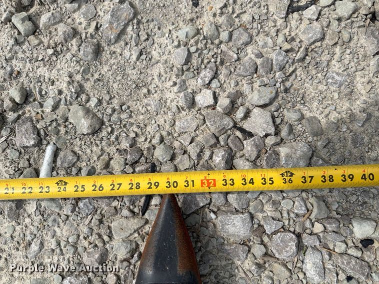 image for item YA3223 2020 John Deere 712C corn head