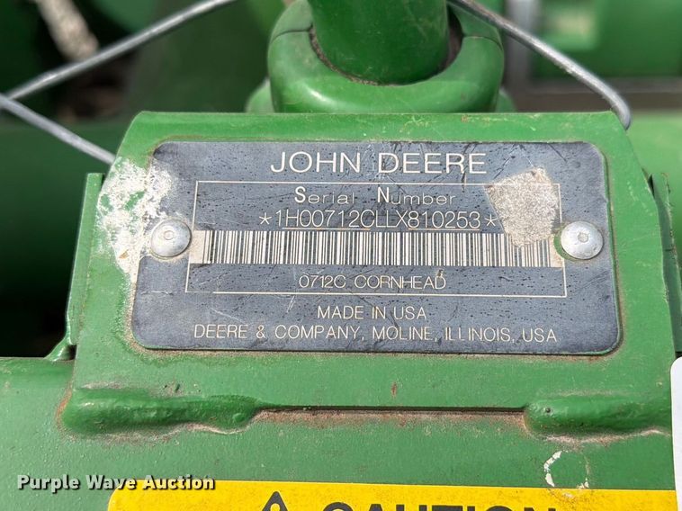 image for item YA3223 2020 John Deere 712C corn head