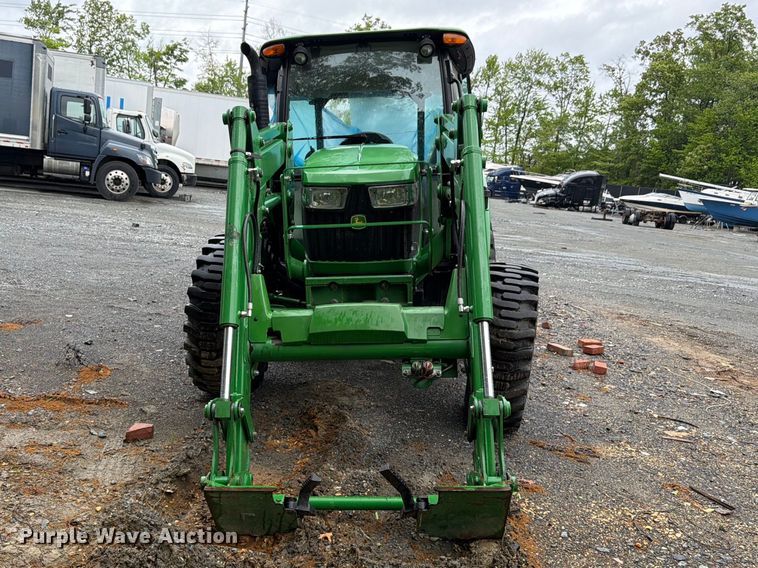 image for item YA3225 2021 John Deere 5065E MFWD tractor