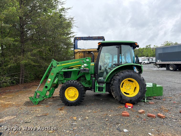 image for item YA3225 2021 John Deere 5065E MFWD tractor