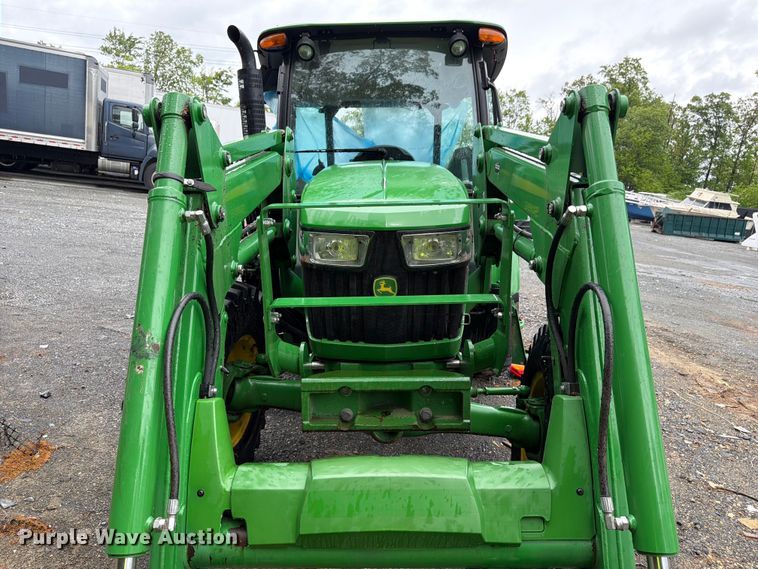 image for item YA3225 2021 John Deere 5065E MFWD tractor