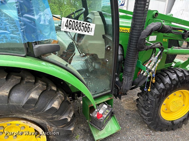 image for item YA3225 2021 John Deere 5065E MFWD tractor
