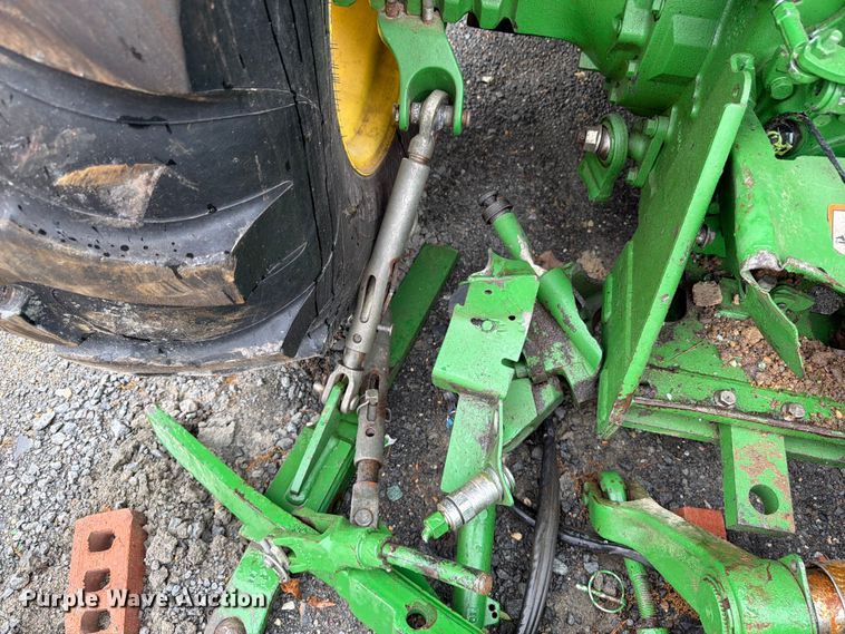 image for item YA3225 2021 John Deere 5065E MFWD tractor