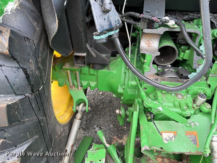image for item YA3225 2021 John Deere 5065E MFWD tractor