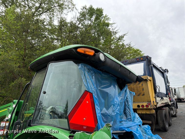 image for item YA3225 2021 John Deere 5065E MFWD tractor