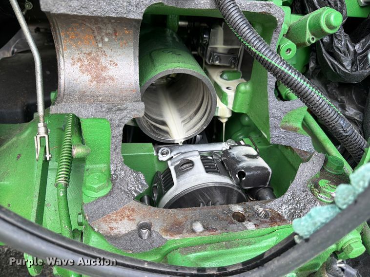 image for item YA3225 2021 John Deere 5065E MFWD tractor