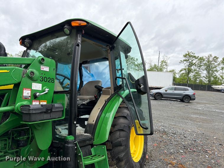 image for item YA3225 2021 John Deere 5065E MFWD tractor