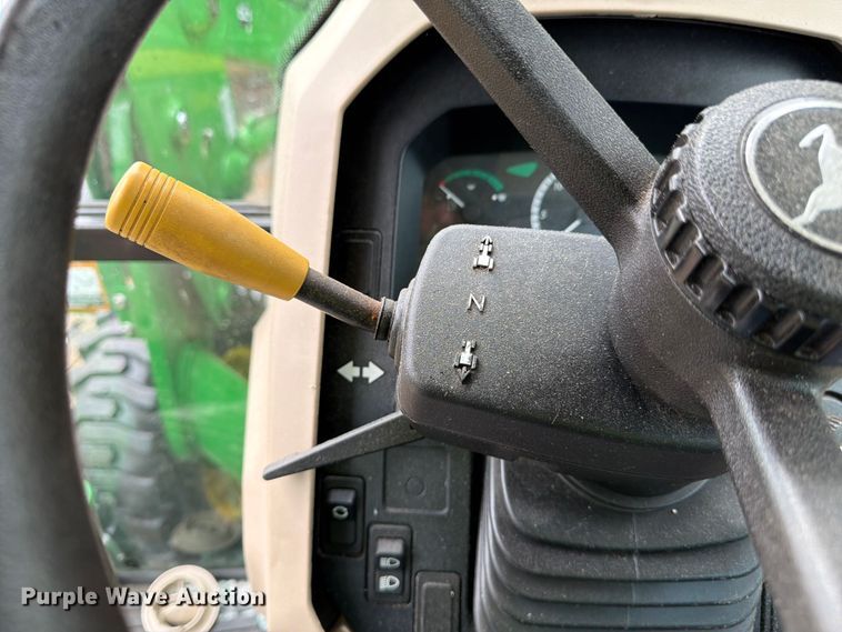 image for item YA3225 2021 John Deere 5065E MFWD tractor