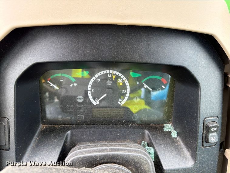 image for item YA3225 2021 John Deere 5065E MFWD tractor