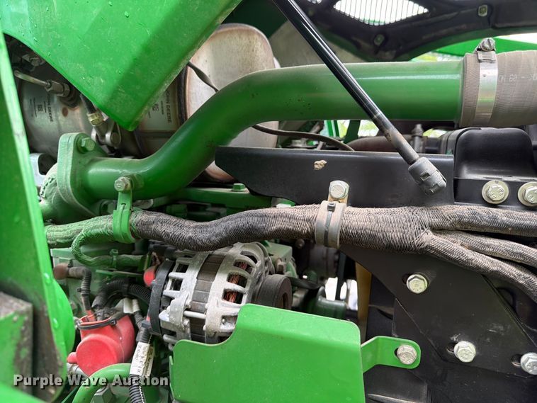 image for item YA3225 2021 John Deere 5065E MFWD tractor