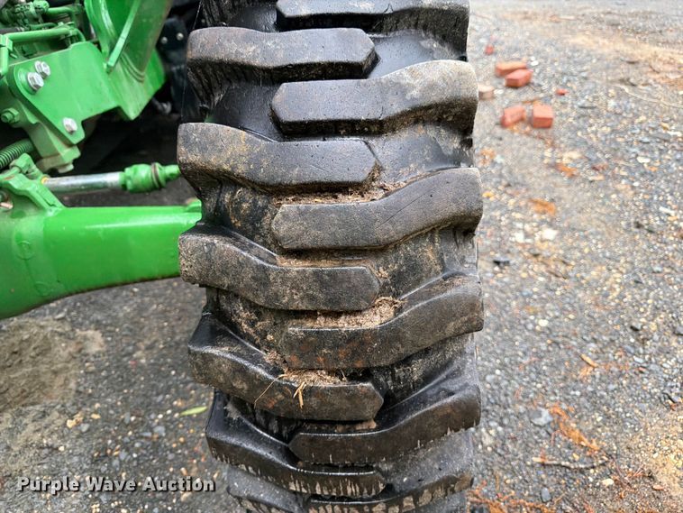 image for item YA3225 2021 John Deere 5065E MFWD tractor
