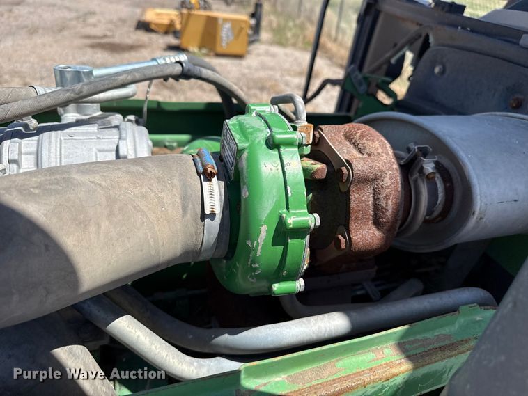 image for item YA3230 2001 John Deere 6405 tractor