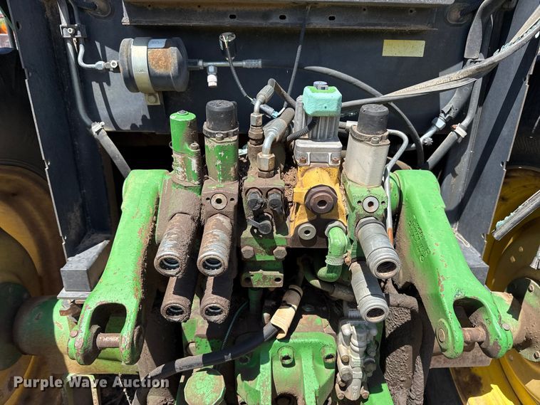 image for item YA3230 2001 John Deere 6405 tractor