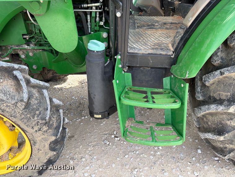 image for item YA3321 2021 John Deere 5075E MFWD tractor