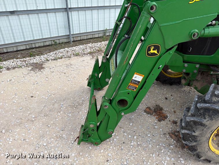 image for item YA3321 2021 John Deere 5075E MFWD tractor