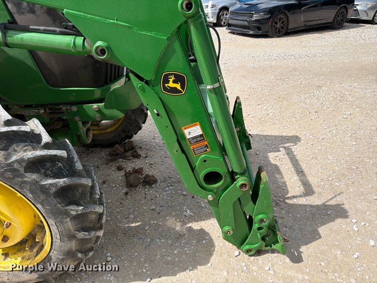 image for item YA3321 2021 John Deere 5075E MFWD tractor