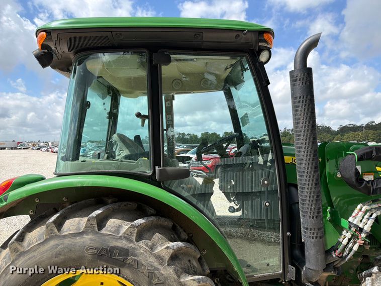 image for item YA3321 2021 John Deere 5075E MFWD tractor