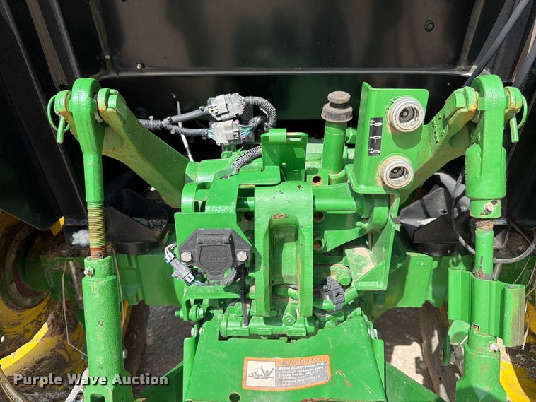 image for item YA3321 2021 John Deere 5075E MFWD tractor