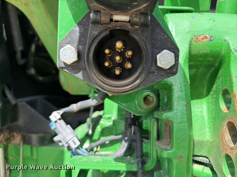 image for item YA3321 2021 John Deere 5075E MFWD tractor
