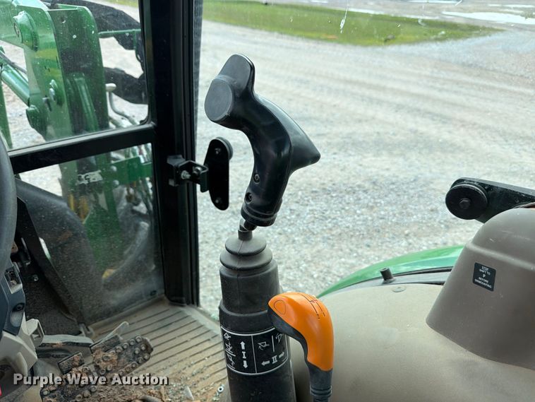 image for item YA3321 2021 John Deere 5075E MFWD tractor