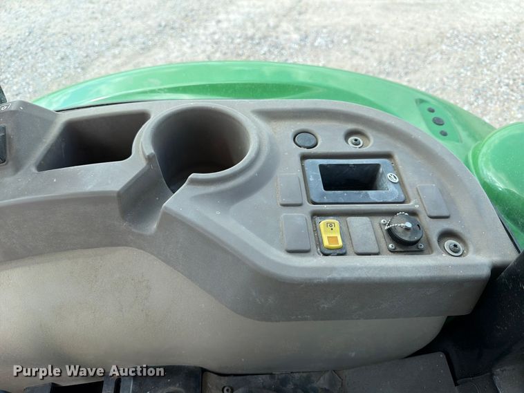 image for item YA3321 2021 John Deere 5075E MFWD tractor