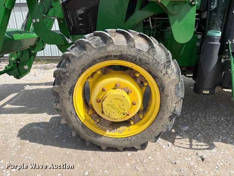 image for item YA3321 2021 John Deere 5075E MFWD tractor