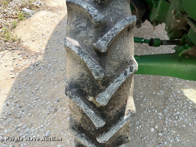 image for item YA3321 2021 John Deere 5075E MFWD tractor