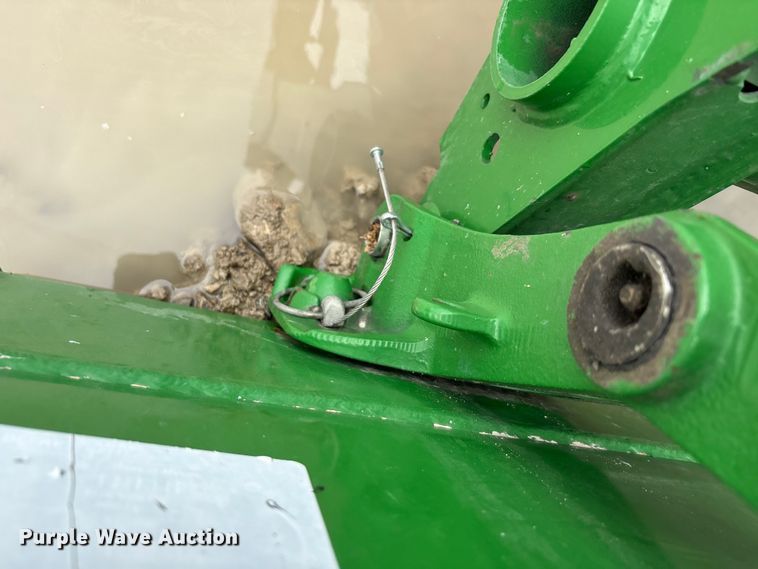 image for item YA3326 2020 John Deere 3038E MFWD tractor