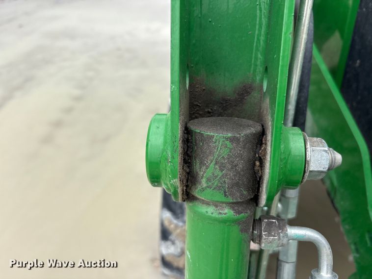 image for item YA3326 2020 John Deere 3038E MFWD tractor