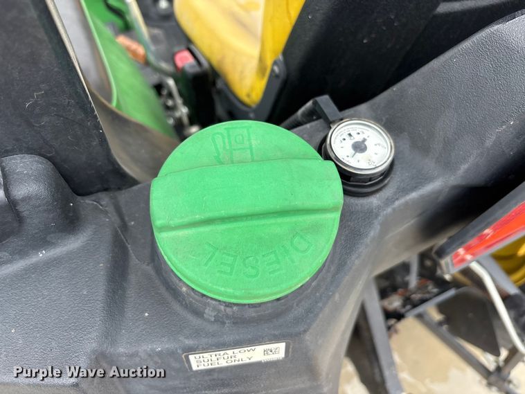 image for item YA3326 2020 John Deere 3038E MFWD tractor