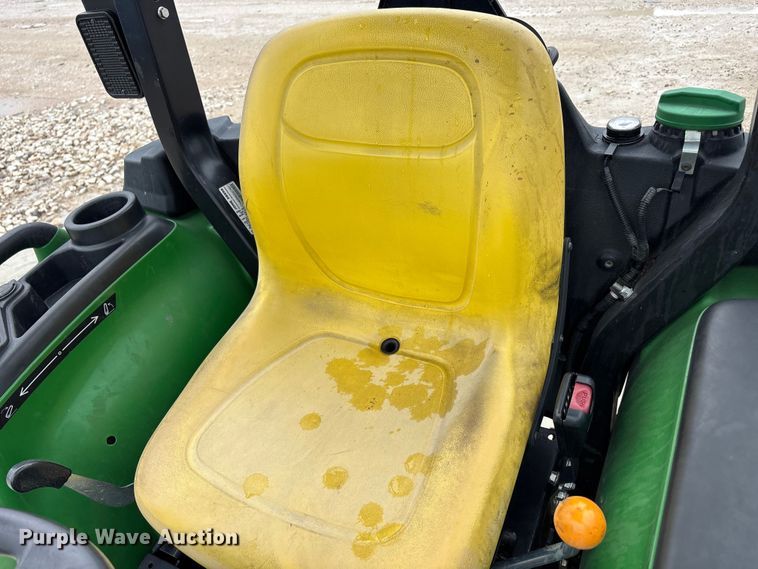 image for item YA3326 2020 John Deere 3038E MFWD tractor