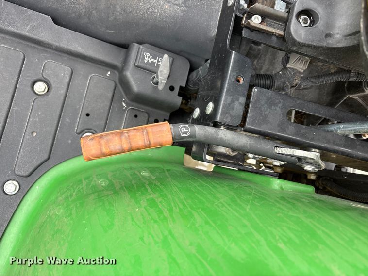 image for item YA3326 2020 John Deere 3038E MFWD tractor