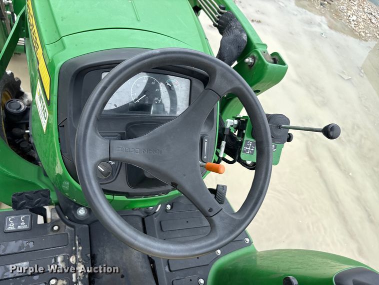 image for item YA3326 2020 John Deere 3038E MFWD tractor