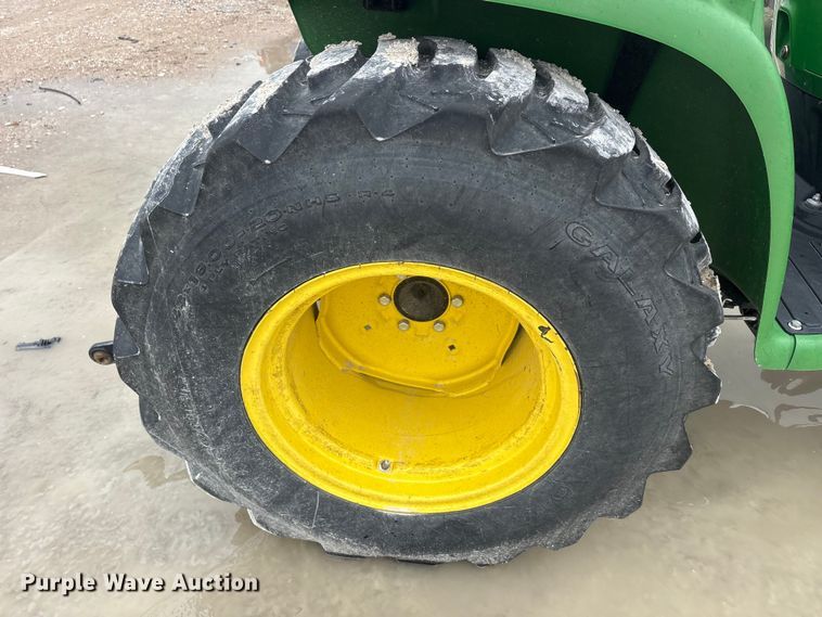 image for item YA3326 2020 John Deere 3038E MFWD tractor