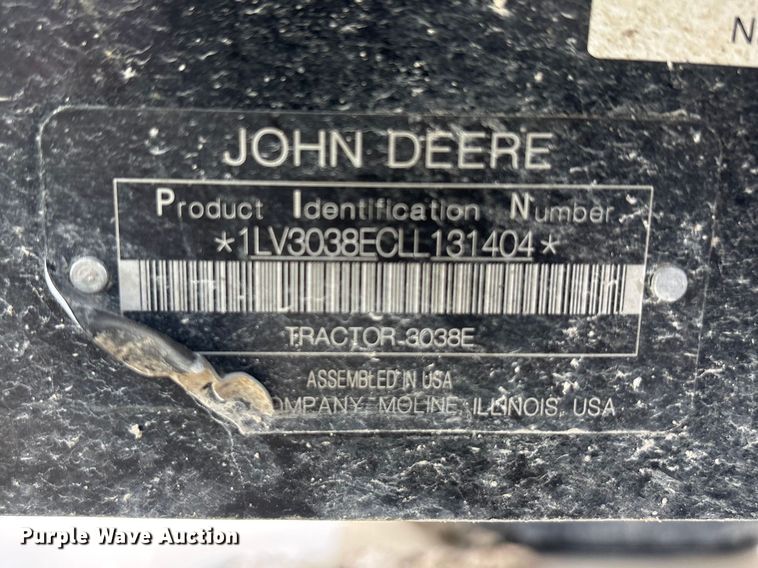image for item YA3326 2020 John Deere 3038E MFWD tractor