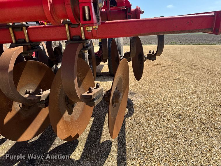 image for item YA3335 Wil-Rich Soil Pro 513 disk ripper