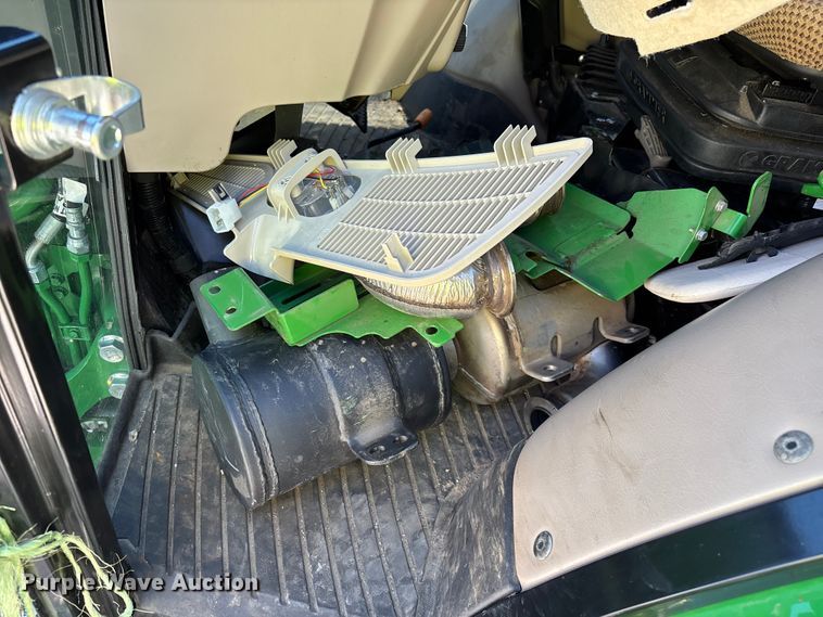 image for item YA3376 2023 John Deere 5075E MFWD tractor